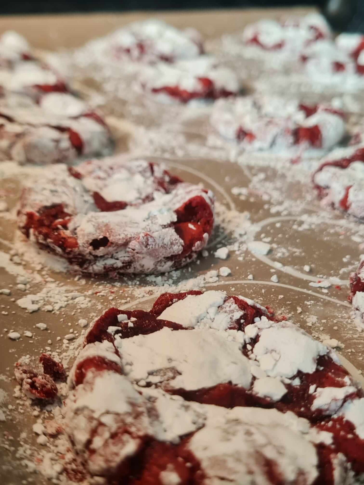 Red Velvet Crinkles 12 pcs